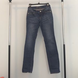 Delia’s Morgan Style Jeans Size 1/2 R